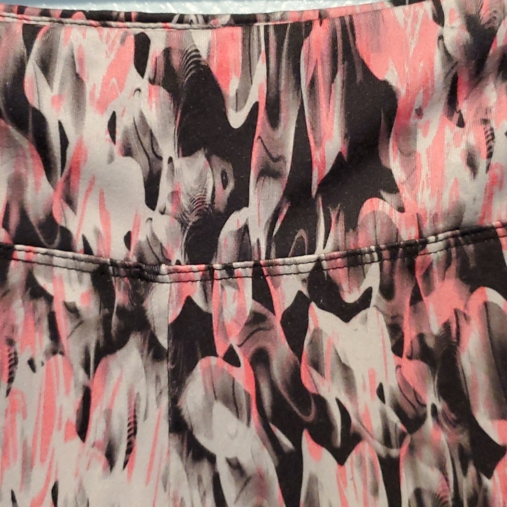 Marika Activewear Capri Leggings *2/$15 Sale - Picture 4 of 8